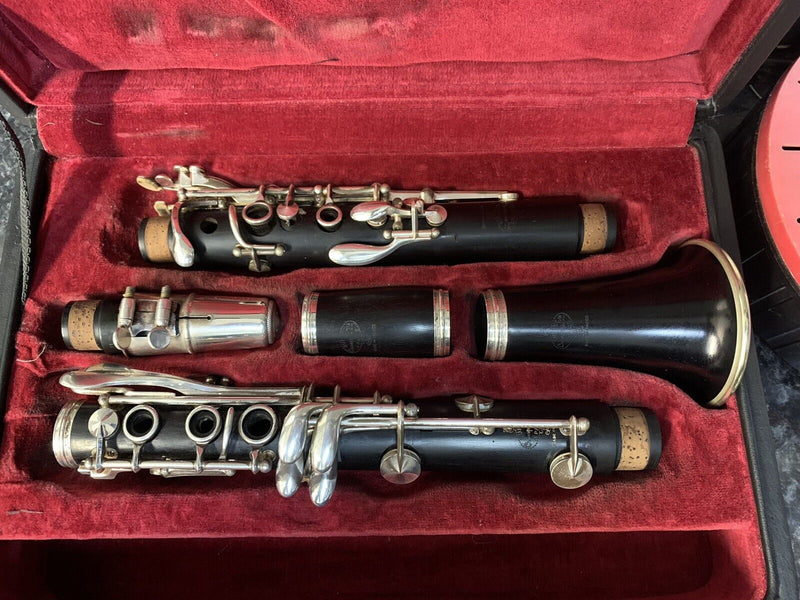Professional Buffet Crampon R13 B 660 Clarinet with case