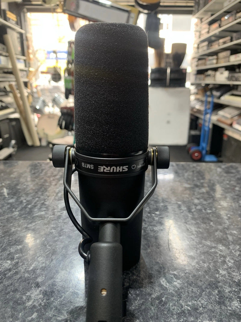 Shure SM7B Cardioid Dynamic Vocal Broadcast Microphone
