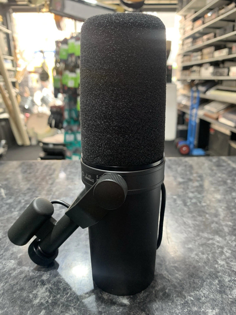 Shure SM7B Cardioid Dynamic Vocal Broadcast Microphone
