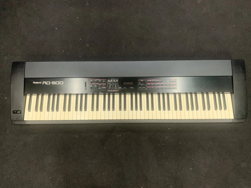 Roland RD-600 Professional Stage performance 88 Key Weighted Piano keyboard