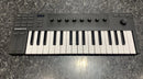 Native Instruments Komplete Kontrol M32 Midi Keyboard Controller