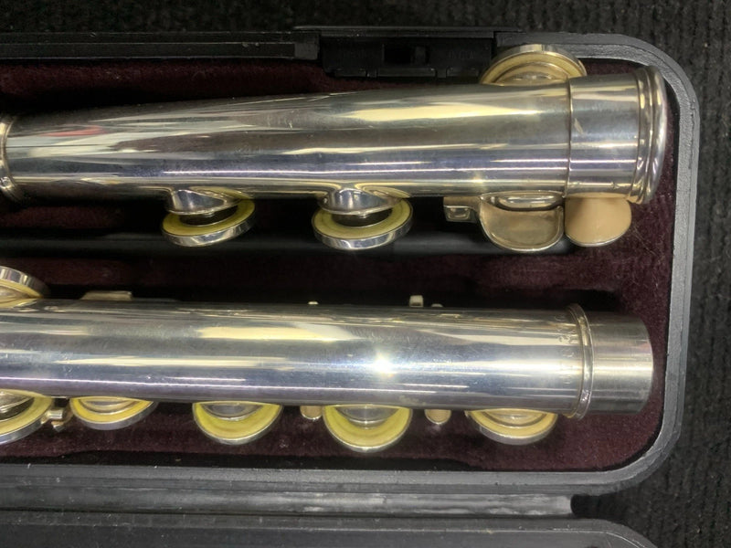 Yamaha 211 Flute with Case & Carry Bag - Japan Made